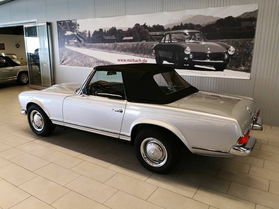 Bild 2/15 von Mercedes-Benz 230 SL (1964)