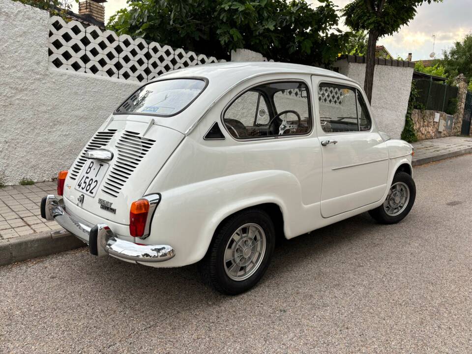 Bild 5/8 von SEAT 600 L (1973)