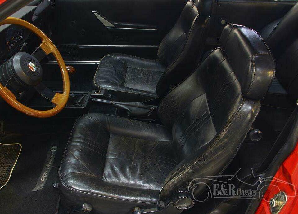 Bild 11/15 von Alfa Romeo GTV 6 2.5 (1981)