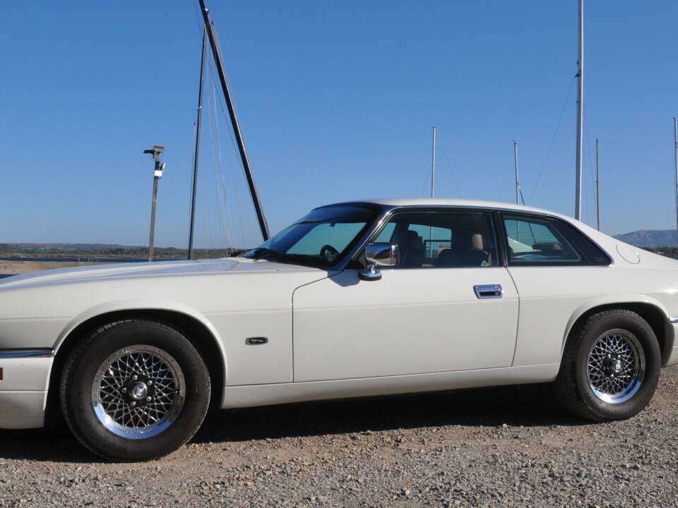 Image 5/7 of Jaguar XJS 4.0 (1994)