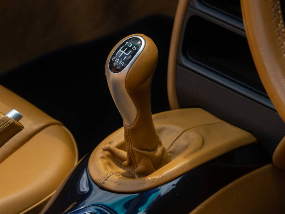 Immagine 47/50 di Porsche Boxster (2004)