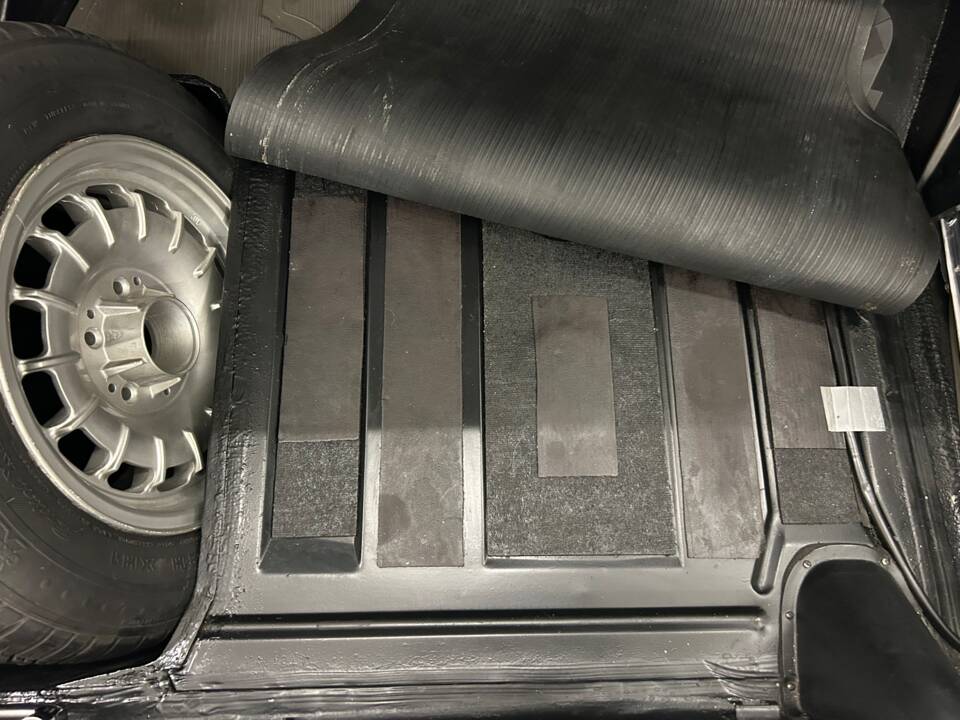 Afbeelding 17/31 van Mercedes-Benz 230 SL (1964)