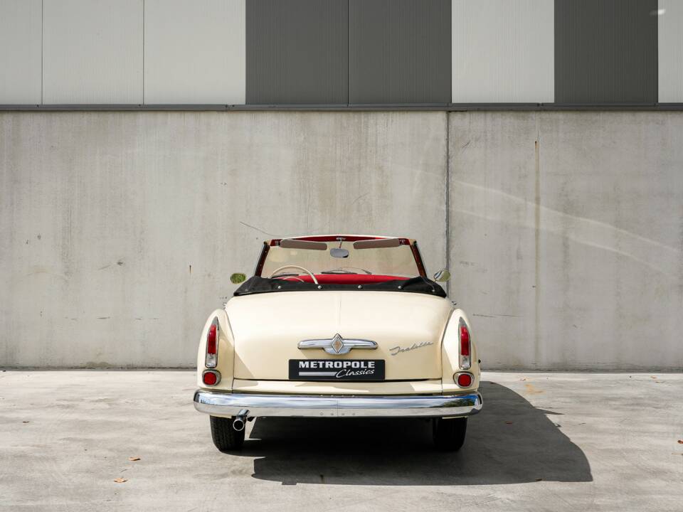 Immagine 2/40 di Borgward Isabella Coupe-Cabriolet (1961)