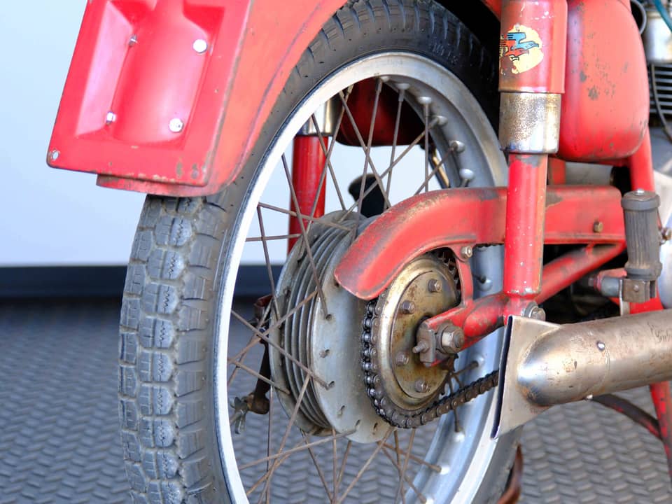 Image 74/83 of MV Agusta 175 CS Sport Disco Volante (1955)