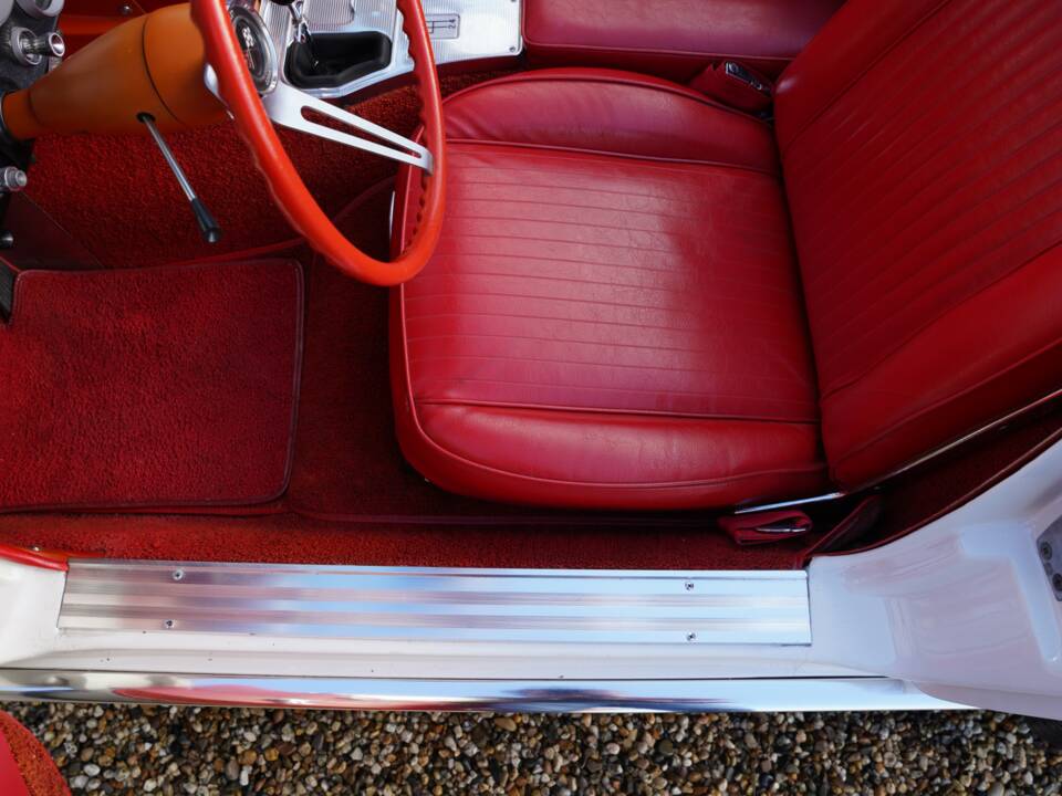 Immagine 15/50 di Chevrolet Corvette Sting Ray (1963)