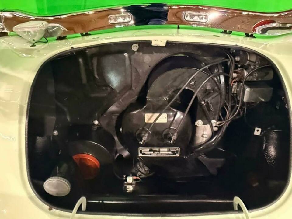 Bild 4/5 von Glas Goggomobil T 250 (1962)