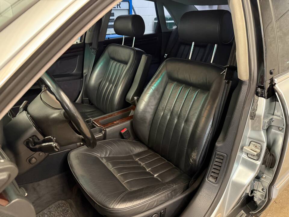 Immagine 7/17 di Audi A8 3.7 (1995)