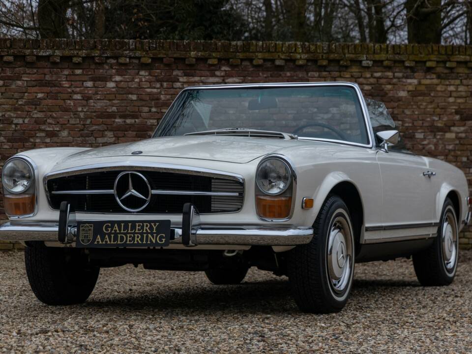 Bild 1/50 von Mercedes-Benz 280 SL (1970)