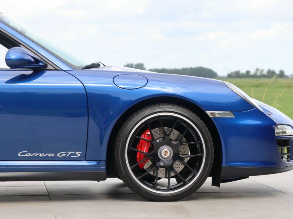 Bild 44/50 von Porsche 911 Carrera 4 GTS (2011)