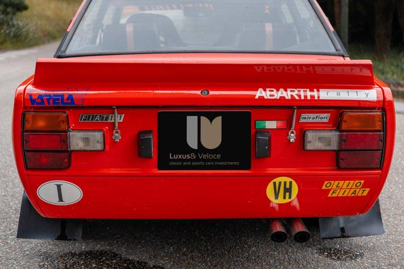 Image 23/72 de FIAT 131 Abarth Rally (1976)