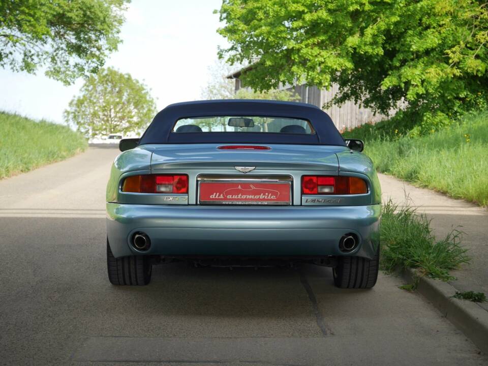 Image 17/31 de Aston Martin DB 7 Vantage Volante (2001)