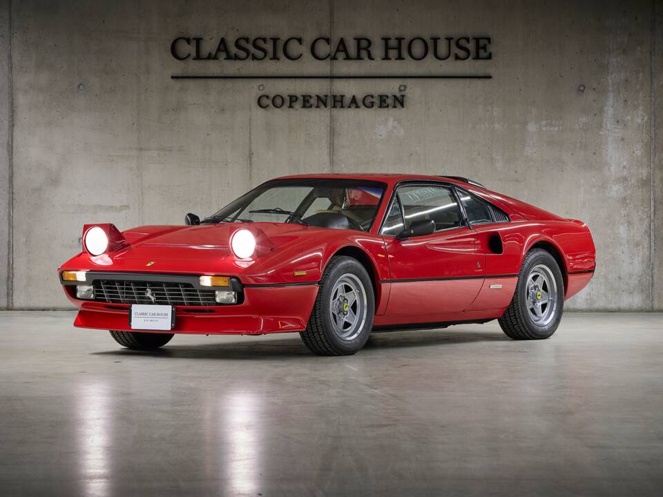Image 16/100 of Ferrari 308 GTB Quattrovalvole (1983)