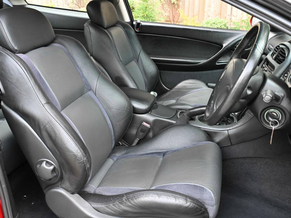 Image 18/35 of Holden Monaro CAPA F 320 C (2003)