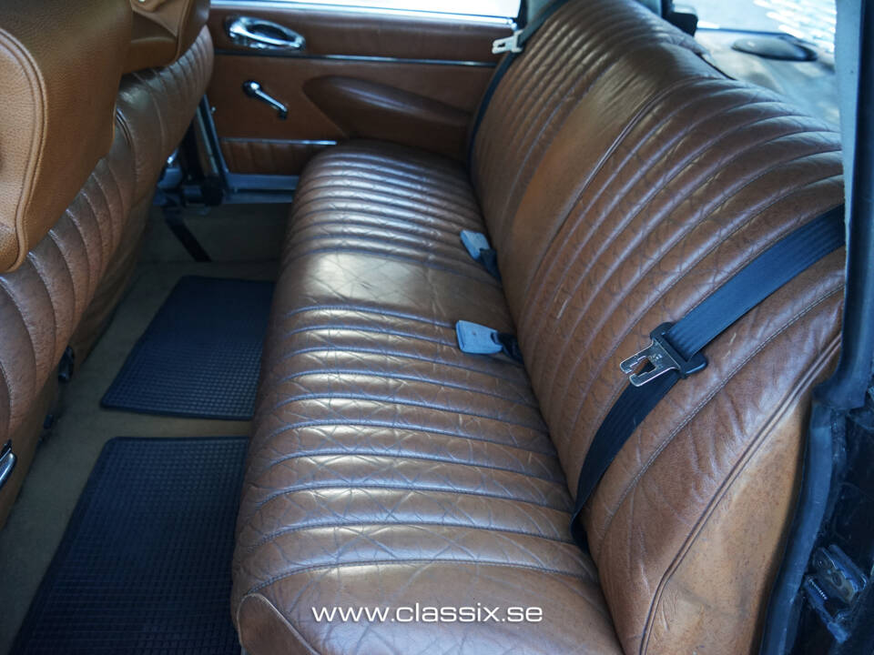 Image 14/24 of Citroën DS 23 IE (1975)