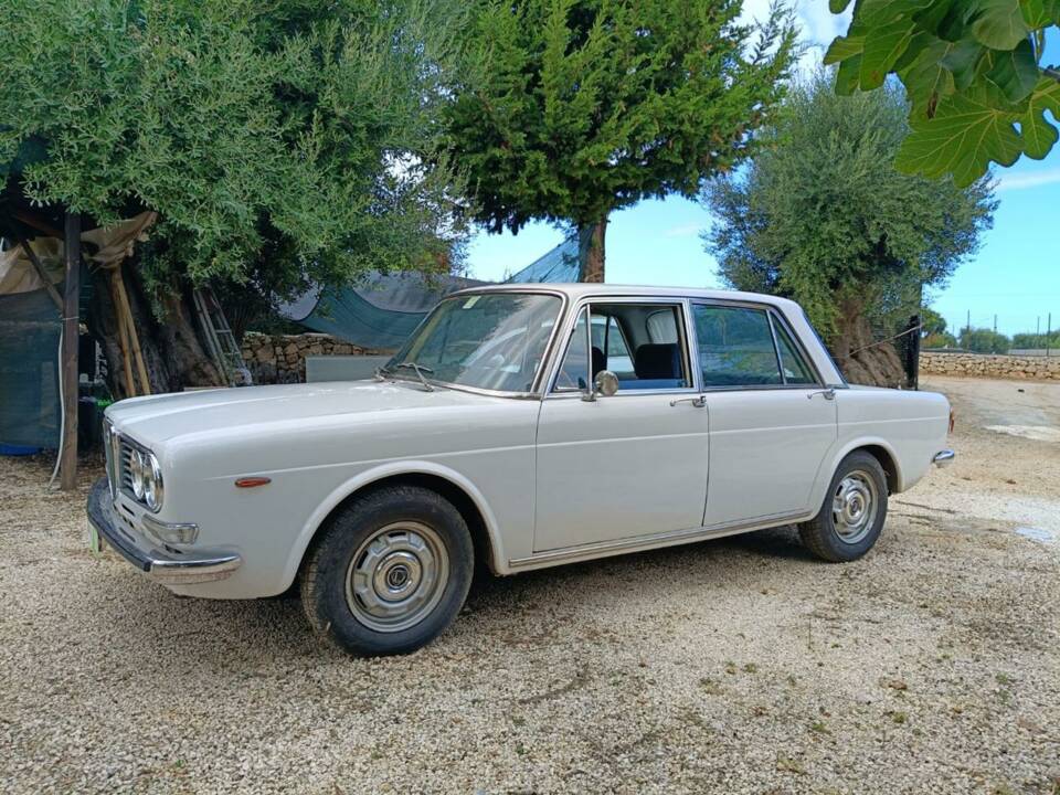 Immagine 46/50 di Lancia Flavia 2000 (1974)