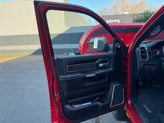 Imagen 9/28 de Dodge Ram 1500 (2019)