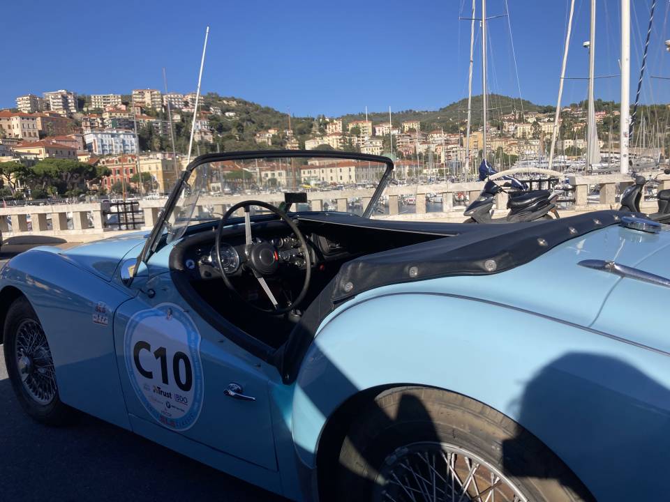 Image 6/42 of Triumph TR 3A (1960)