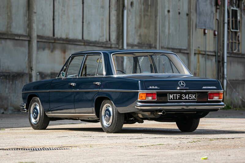 Image 4/50 of Mercedes-Benz 250 (1972)