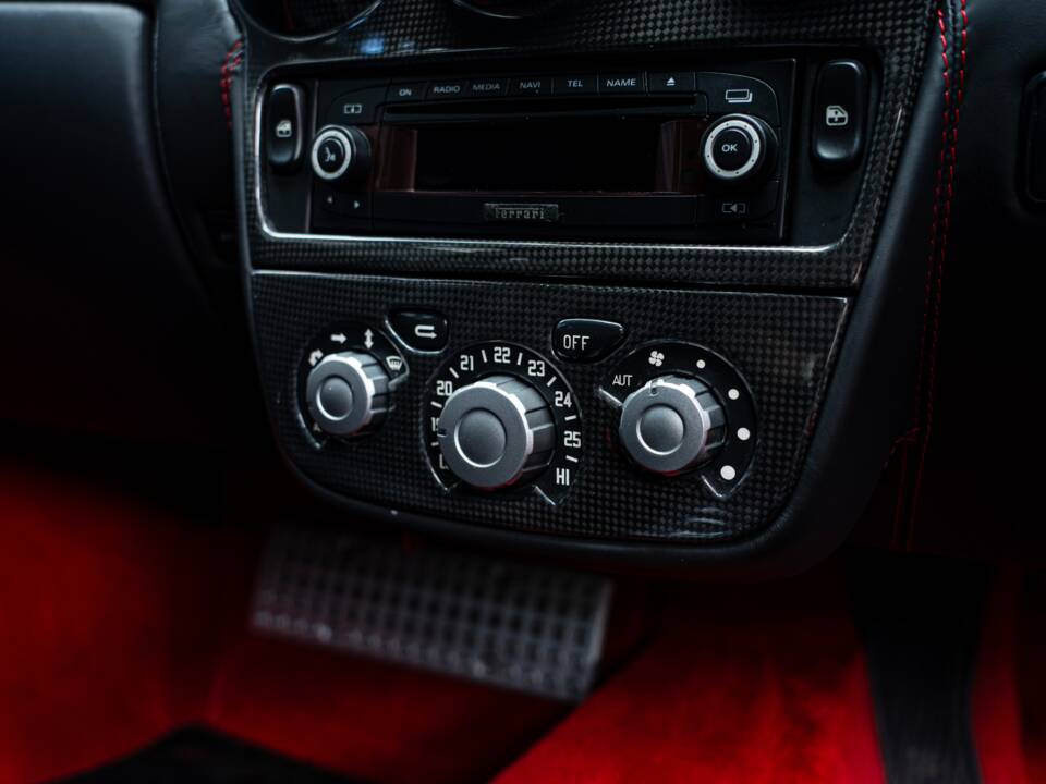 Bild 38/61 von Ferrari F 430 (2008)