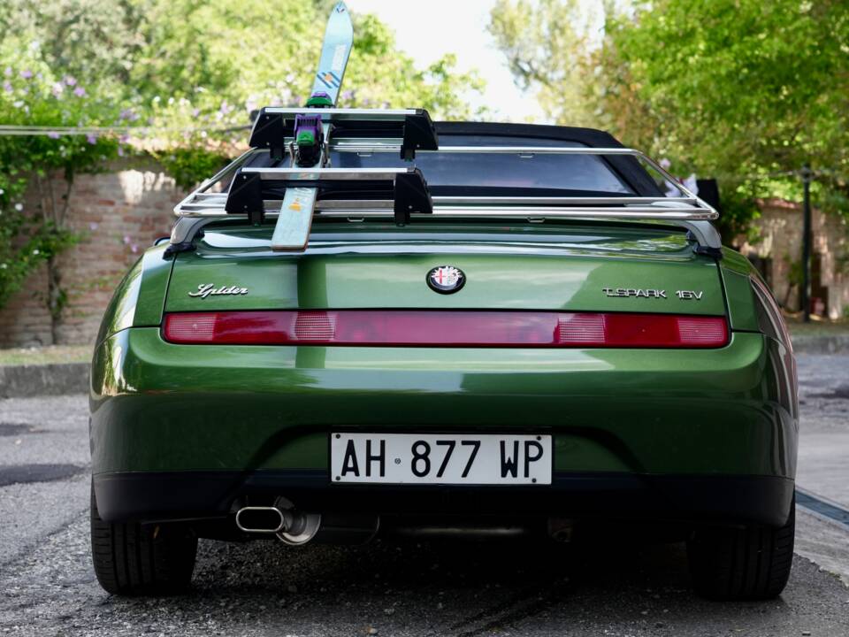 Bild 40/43 von Alfa Romeo Spider 2.0 Twin Spark 16V (1995)