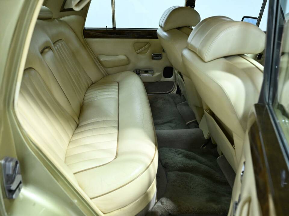 Bild 43/50 von Rolls-Royce Silver Shadow II (1980)