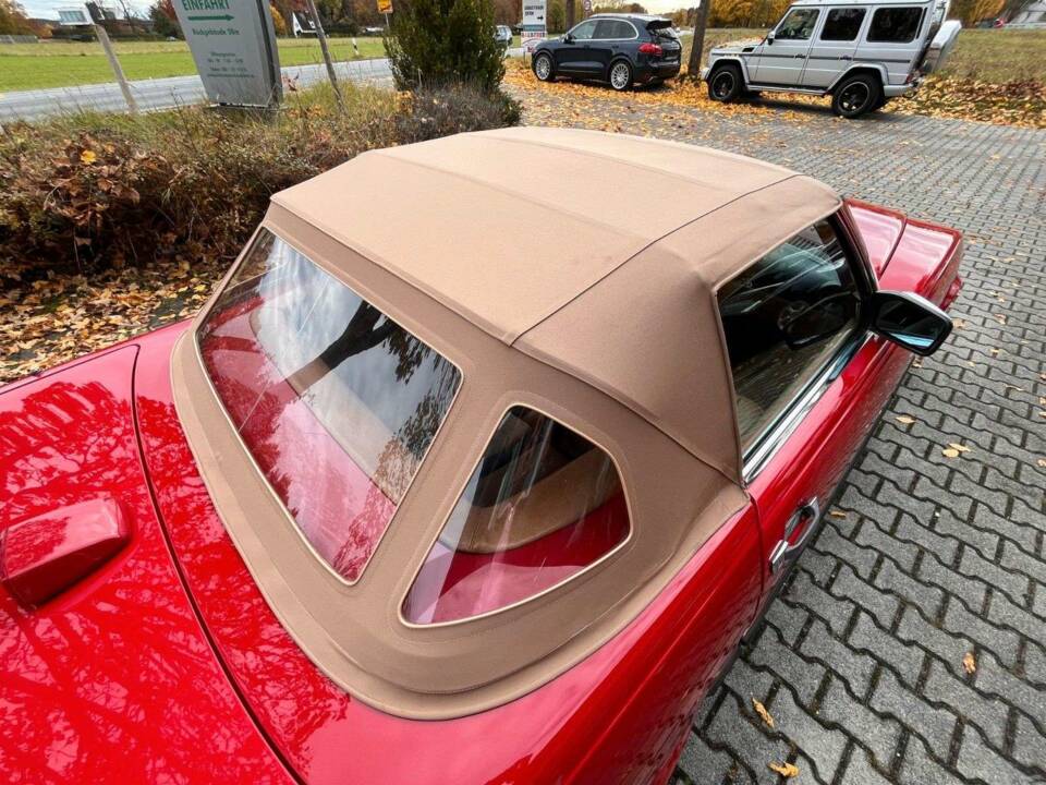 Bild 18/22 von Mercedes-Benz 560 SL (1986)