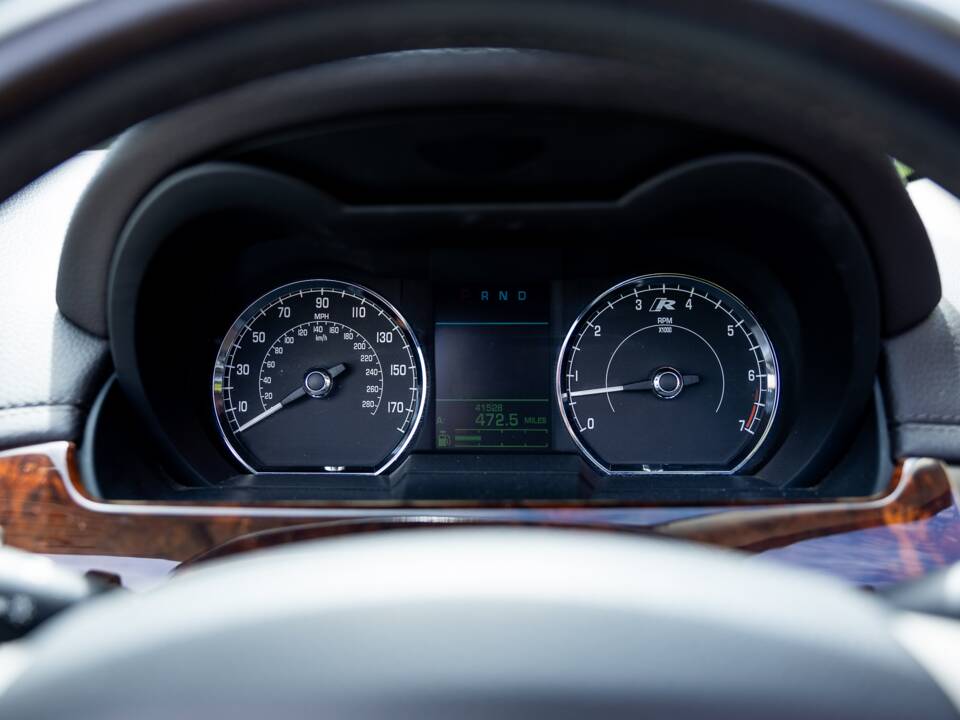 Image 25/50 of Jaguar XKR (2007)