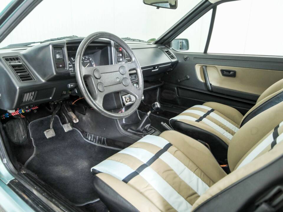 Bild 9/50 von Volkswagen Scirocco II 1.8 (1986)