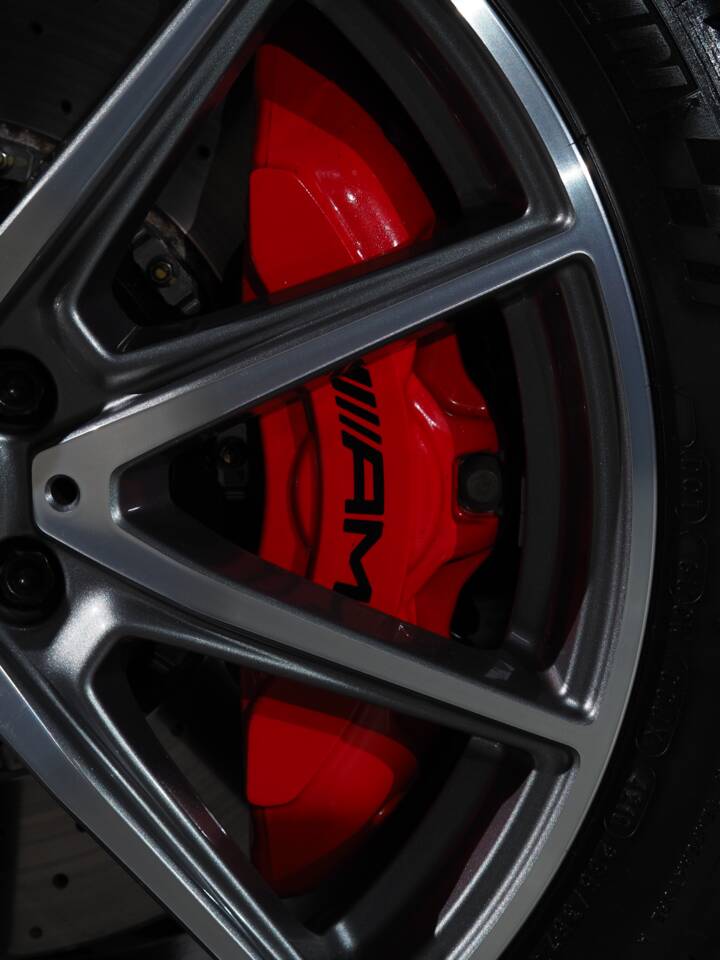 Image 23/49 of Mercedes-AMG GT-S (2015)