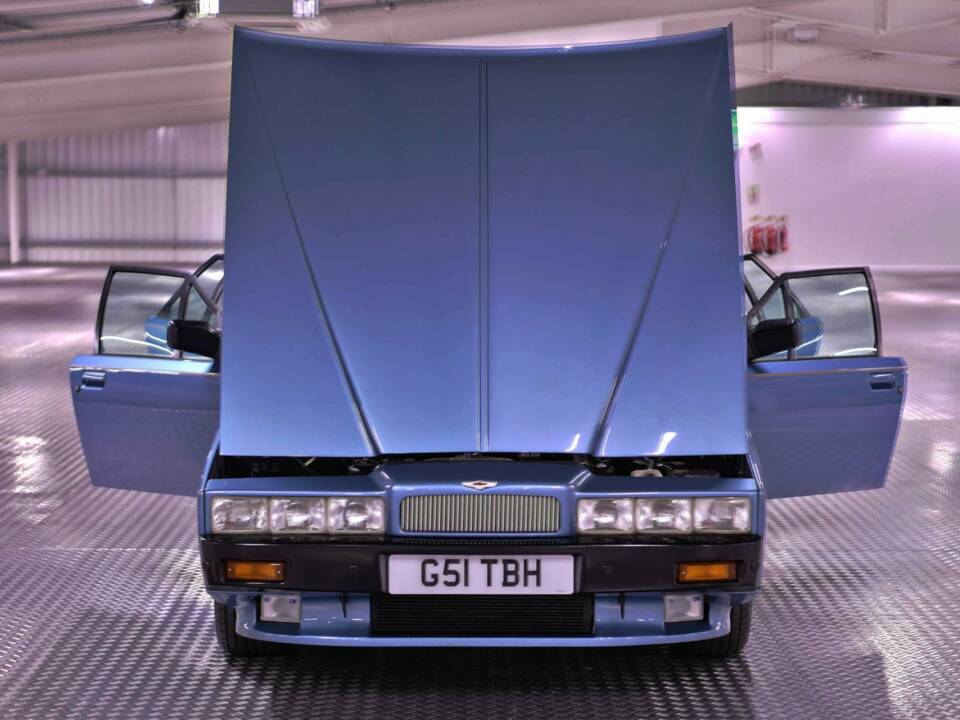 Imagen 12/50 de Aston Martin Lagonda (1989)