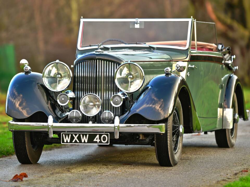 Image 3/50 of Bentley 4 1&#x2F;4 Litre (1939)