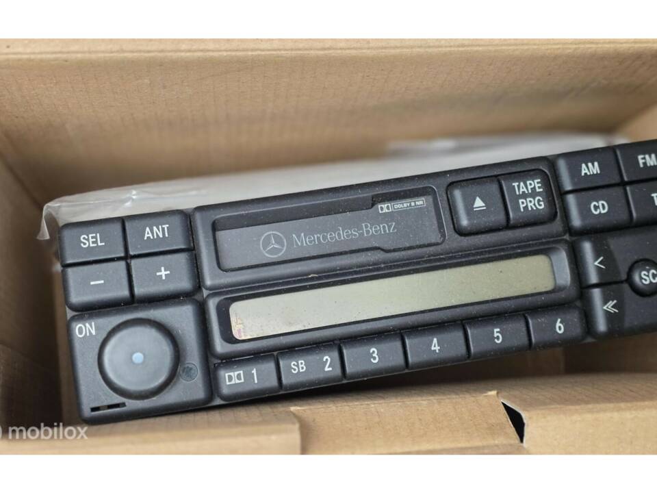Afbeelding 37/50 van Mercedes-Benz G 320 (SWB) (1997)