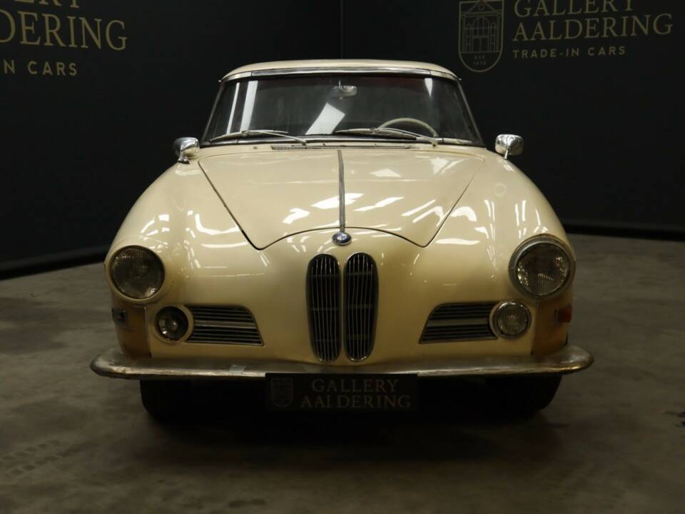Immagine 5/50 di BMW 503 (1957)