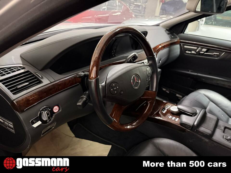 Immagine 15/15 di Mercedes-Benz S 450 CDI Guard LWB (2010)