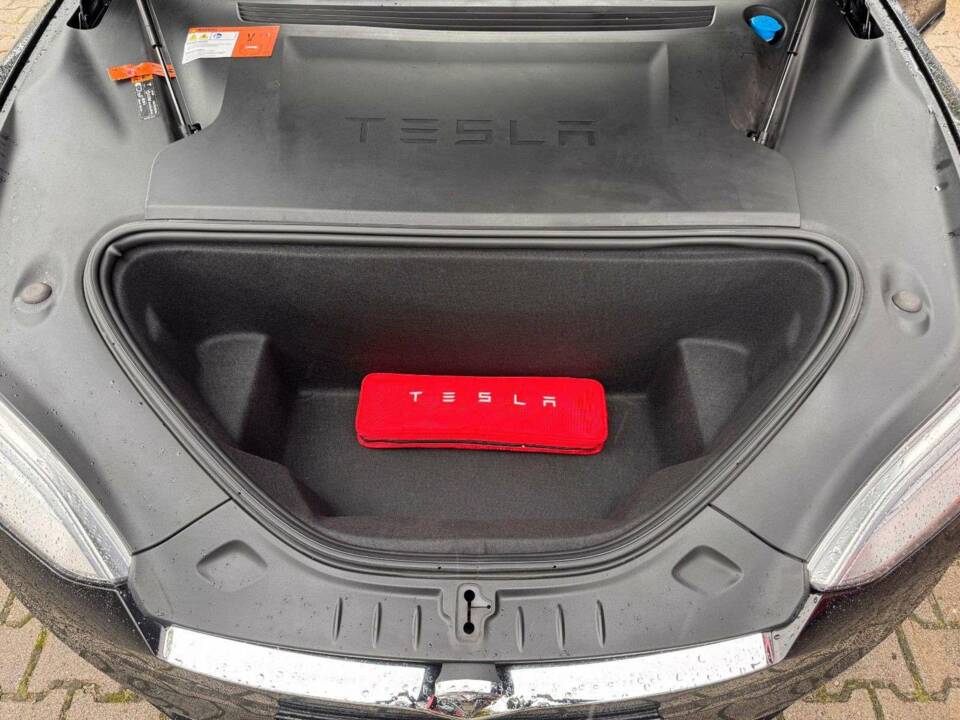 Bild 17/18 von Tesla Model S 100D (2018)