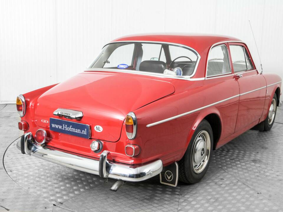 Image 31/50 of Volvo P 123 GT (1968)