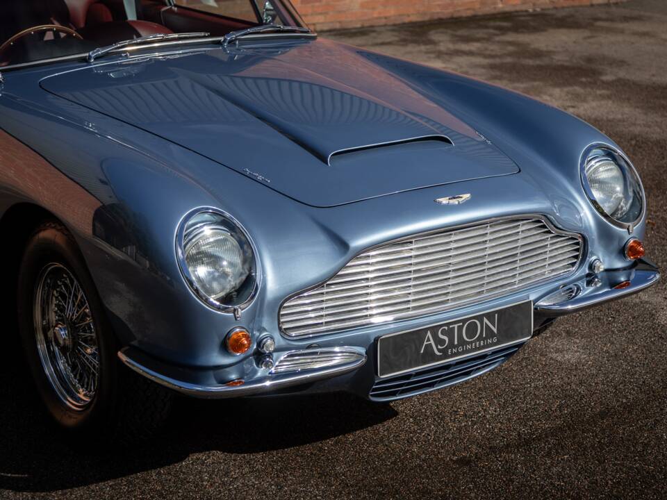 Imagen 19/43 de Aston Martin DB 6 Vantage (1967)