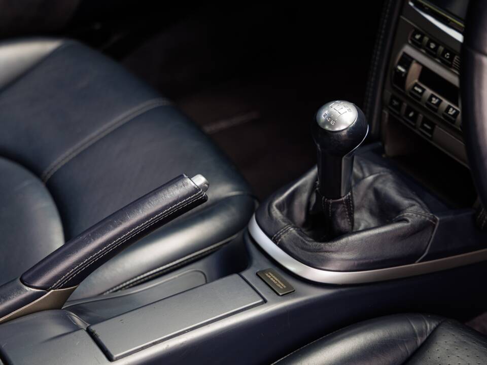 Bild 36/50 von Porsche 911 Carrera (2004)
