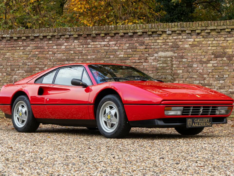 Image 38/50 of Ferrari 328 GTB (1989)