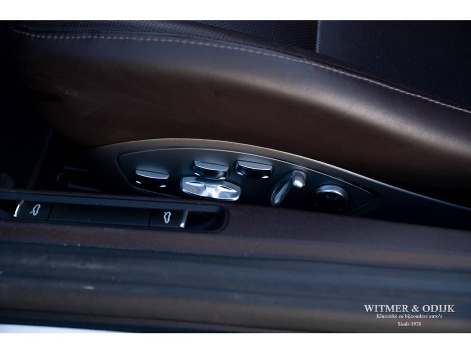 Bild 29/34 von Porsche 911 Carrera 4S (2014)