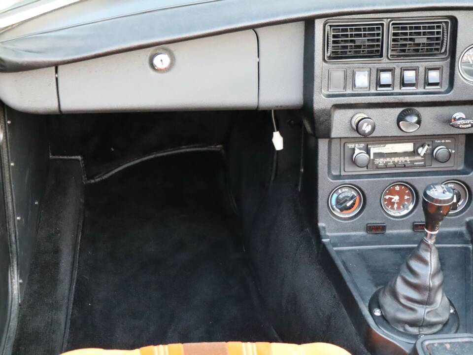 Image 36/50 of MG MGB Limited Edition (1981)