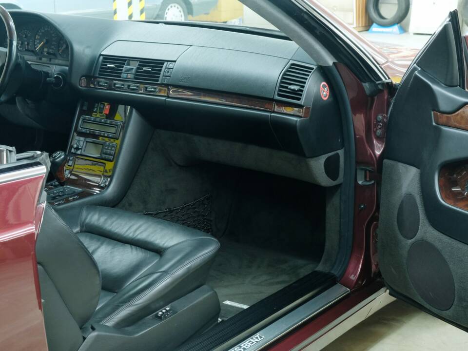 Bild 25/50 von Mercedes-Benz CL 420 (1997)
