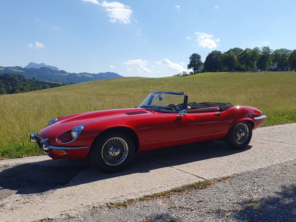 Bild 9/12 von Jaguar E-Type V12 (1972)
