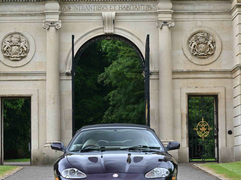 Afbeelding 26/50 van Jaguar XKR (1998)