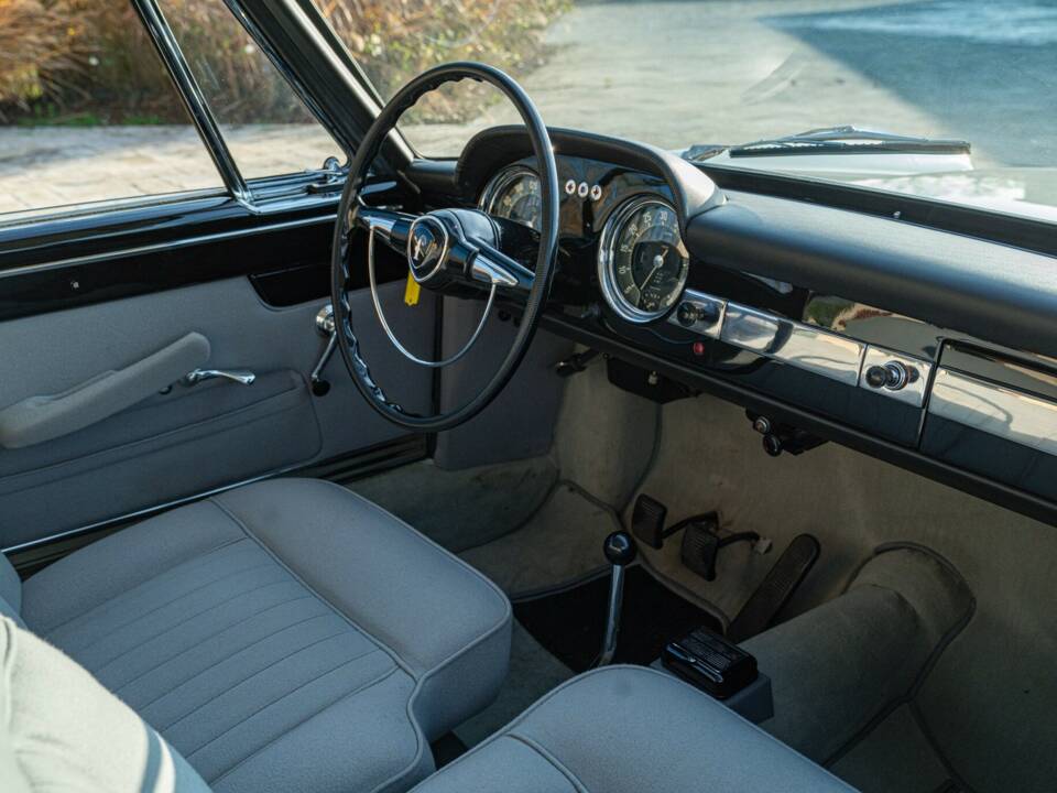 Imagen 37/50 de Lancia Flaminia Coupe Pininfarina (1961)