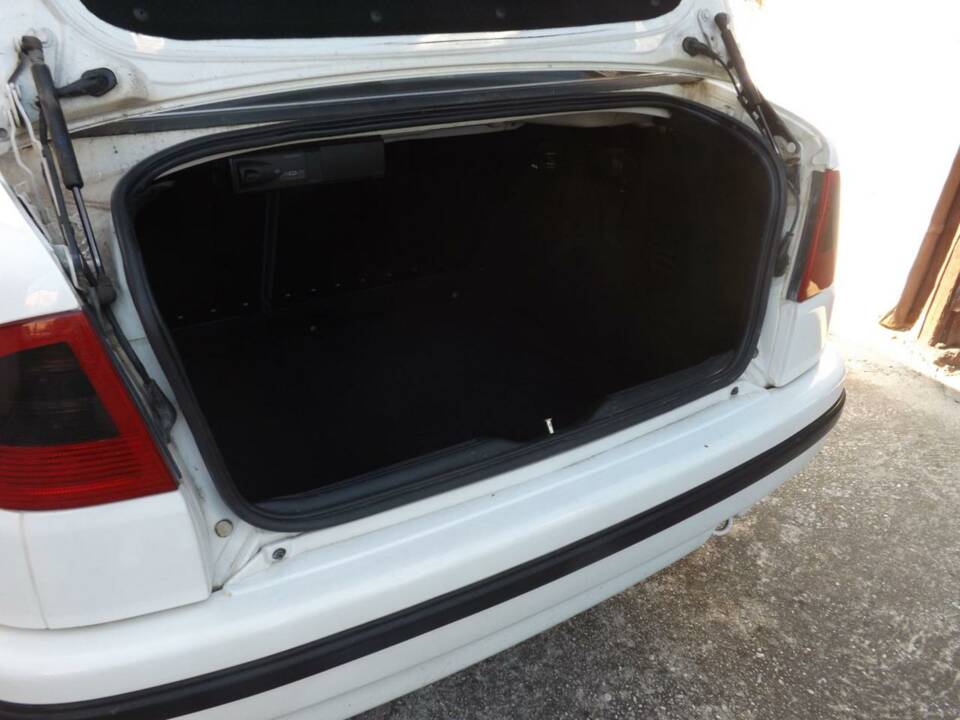 Afbeelding 32/50 van SEAT Cordoba 1.6i (1994)