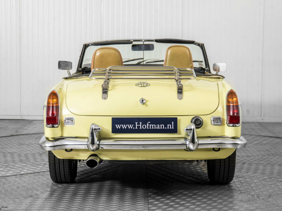 Immagine 13/50 di MG MGC (1969)