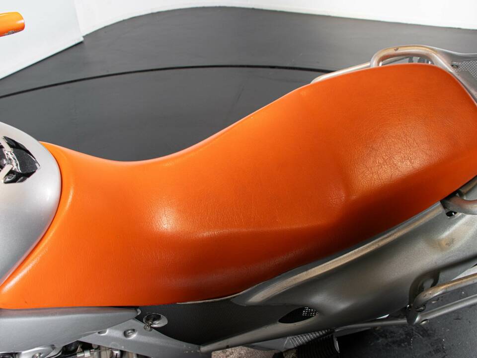 Bild 47/50 von Aprilia Pegaso 650 (1999)