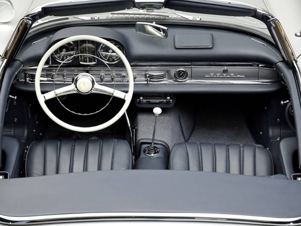 Afbeelding 18/30 van Mercedes-Benz 300 SL Roadster (1961)