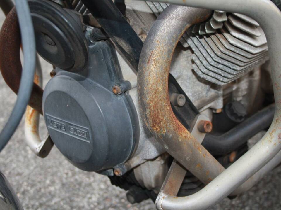 Image 40/50 de Moto Guzzi DUMMY (1984)